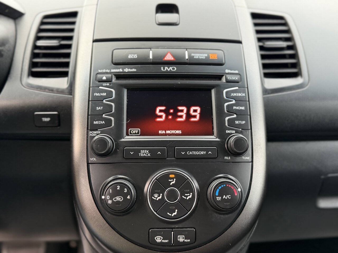 Used 2012 Kia Soul + w/ Audio Pkg FWD image 13