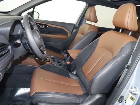 Used 2025 Subaru Forester Touring image 12