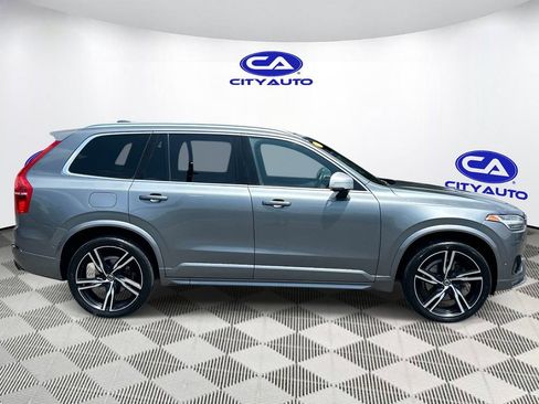Used 2017 Volvo XC90 T5 R-Design w/ Vision Package FWD image 2