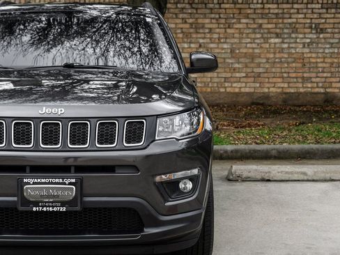 Used 2018 Jeep Compass Latitude image 56