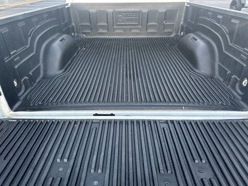 Used 2024 RAM 1500 Classic SLT image 5