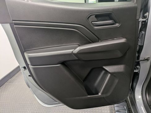 Used 2025 Chevrolet Colorado Trail Boss AWD/4WD image 23