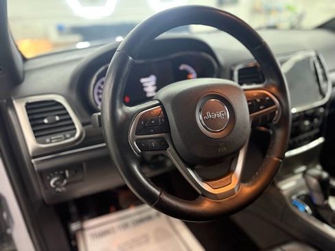 Used 2020 Jeep Grand Cherokee Limited image 22