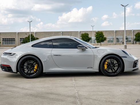 Used 2024 Porsche 911 Carrera GTS RWD image 19