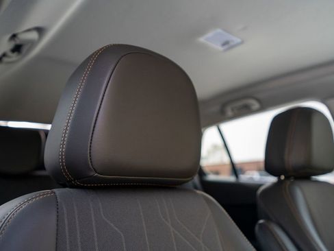 Certified 2021 Chevrolet Trax LT w/ Driver Confidence Package image 17