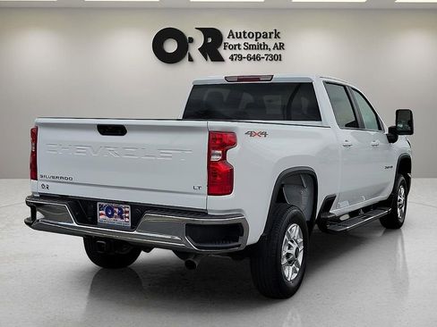 Used 2025 Chevrolet Silverado 2500 LT w/ Convenience Package AWD/4WD image 5