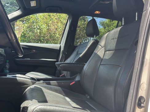 Used 2021 Honda Pilot Black Edition image 2