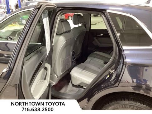 Used 2020 Audi Q5 Prestige AWD/4WD image 12