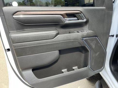 Used 2024 Chevrolet Silverado 2500 LT w/ Z71 Sport Edition AWD/4WD image 10