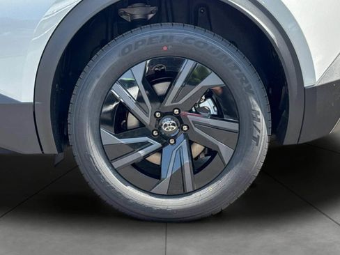 New 2026 Toyota C-HR image 33