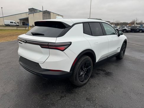 New 2026 Chevrolet Equinox EV LT image 5