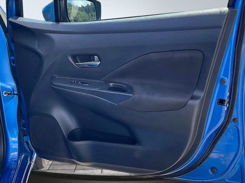 Certified 2021 Nissan Versa SV FWD image 23