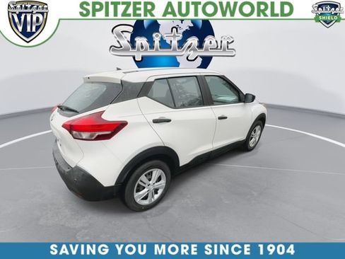 Used 2020 Nissan Kicks S image 9