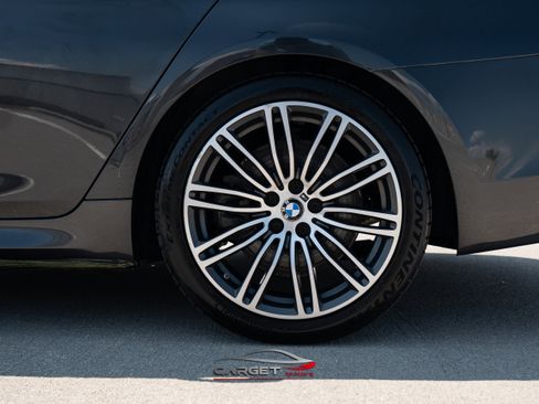 Used 2018 BMW 540i xDrive image 12