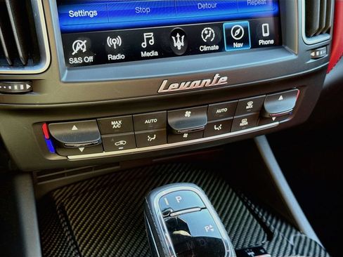 Used 2020 Maserati Levante S GranSport AWD/4WD image 20
