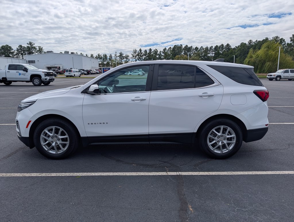 Used 2024 Chevrolet Equinox LT FWD image 25