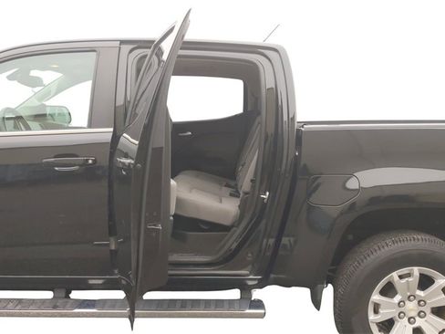 Used 2019 Chevrolet Colorado LT image 30