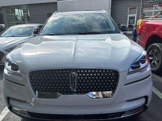 Used 2024 Lincoln Aviator Reserve w/ Equipment Group 201A AWD/4WD video 2