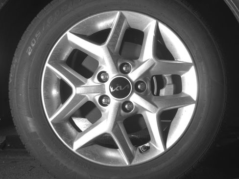 Used 2025 Kia Soul LX w/ LX Technology Package image 13