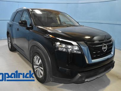 Used 2025 Nissan Pathfinder SL
