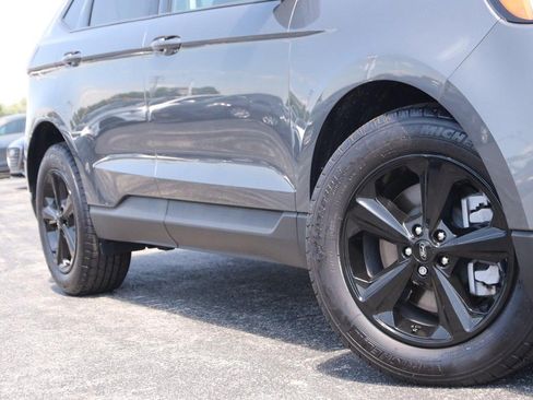 Used 2024 Ford Edge SE AWD/4WD image 3