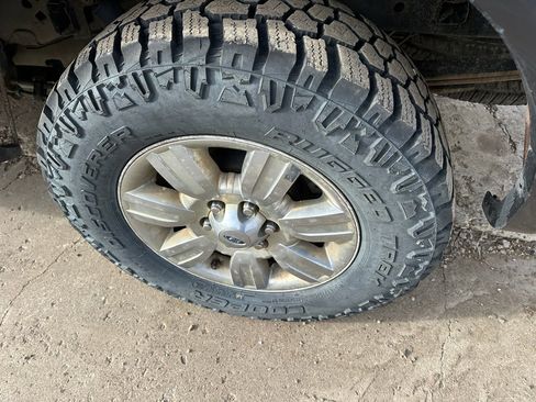 Used 2011 Ford F150 Lariat w/ Lariat Chrome Pkg image 27