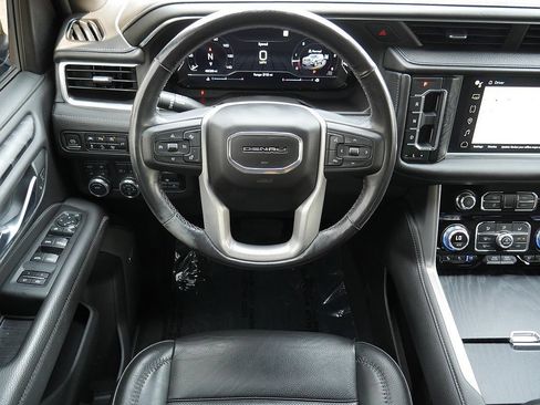 Used 2022 GMC Yukon Denali w/ Max Trailering Package AWD/4WD image 18