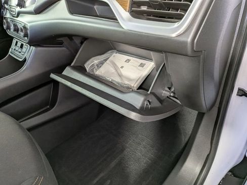 Used 2020 GMC Terrain SLE w/ Driver Convenience Package FWD image 30