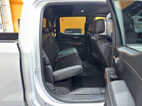 Certified 2022 Chevrolet Silverado 1500 High Country w/ Technology Package image 20