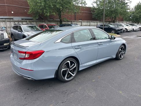 Used 2022 Honda Accord Sport image 4