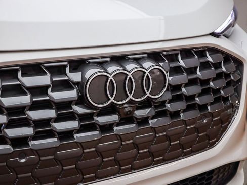 Certified 2025 Audi Q5 Premium Plus w/ Premium Plus image 6