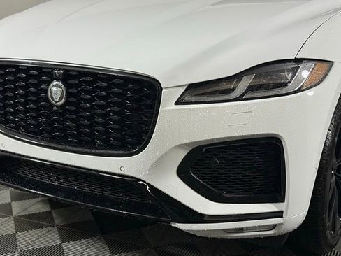 New 2026 Jaguar F-PACE R-Dynamic S image 10