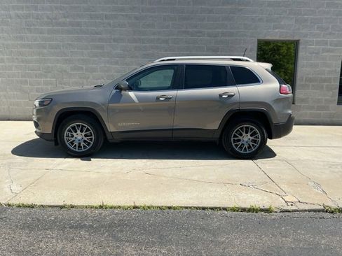 Used 2021 Jeep Cherokee Latitude Lux w/ Comfort/Convenience Group AWD/4WD image 6
