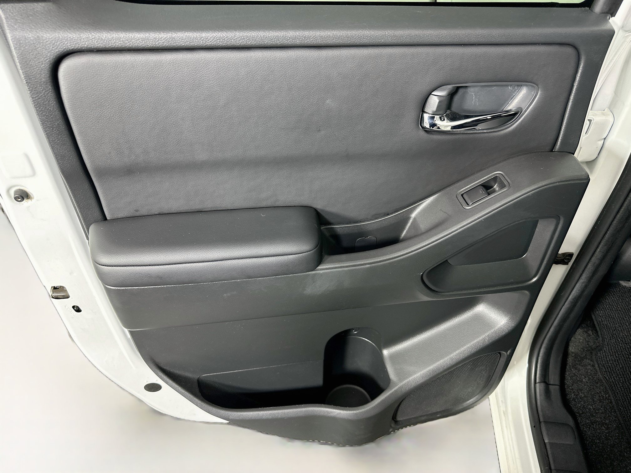Used 2026 Nissan Frontier SV RWD image 25