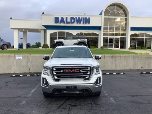 Used 2019 GMC Sierra 1500 SLT w/ X31 Off-Road Package AWD/4WD image 2