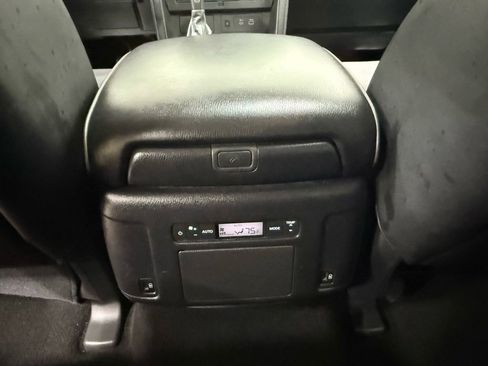 Used 2024 INFINITI QX80 Luxe image 41