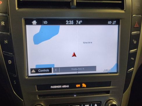 Used 2019 Lincoln MKZ Reserve FWD image 25