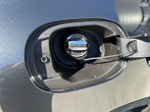 Used 2026 Porsche Macan AWD/4WD image 42