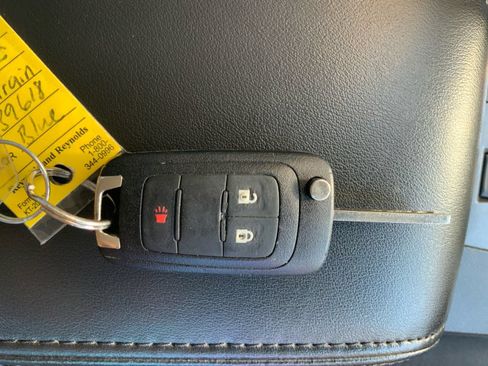 Used 2017 GMC Terrain SLE FWD image 10