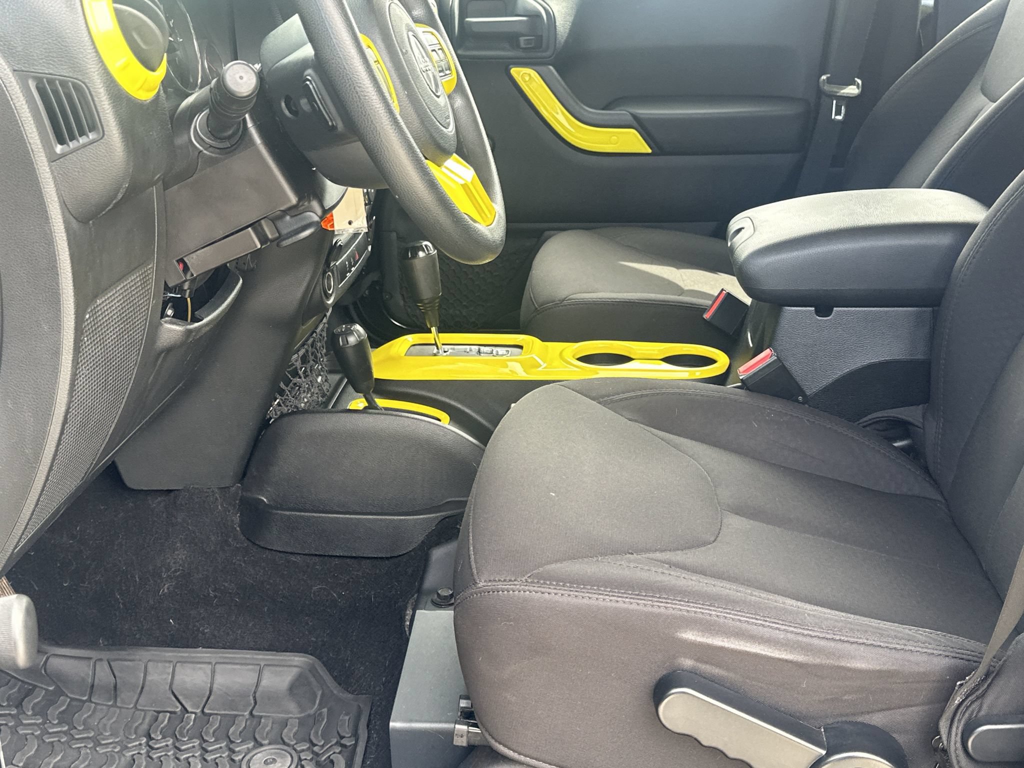 Used 2015 Jeep Wrangler Unlimited Sport AWD/4WD image 9