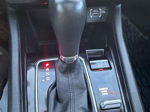 Used 2022 Jeep Compass Latitude w/ Sun and Sound Group image 18