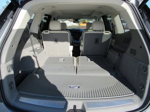 Certified 2024 Cadillac XT6 Premium Luxury w/ LPO, Floor Liner Package image 32