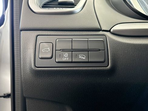 Used 2023 MAZDA CX-9 Touring image 14