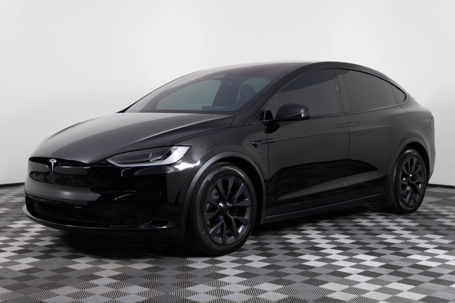 Used 2023 Tesla Model X AWD/4WD image 1