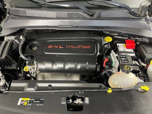 Used 2022 Jeep Compass Limited w/ Sun and Sound Group AWD/4WD image 43