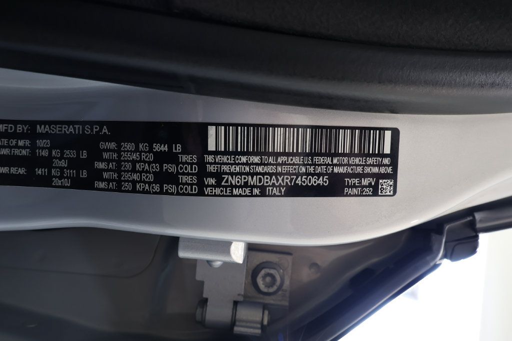 Used 2024 Maserati Grecale Modena AWD/4WD image 38