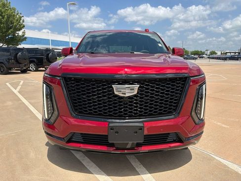 Certified 2026 Cadillac Escalade Platinum Sport w/ LPO, ONYX Package AWD/4WD image 6