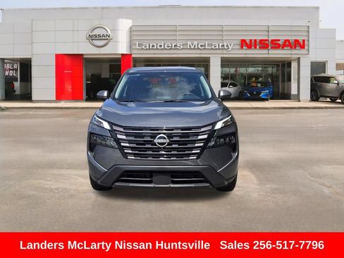 Used 2026 Nissan Rogue SV w/ Cold Weather Package FWD image 11