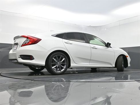 Used 2019 Honda Civic EX-L image 29