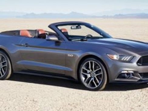 Used 2015 Ford Mustang Premium image 1